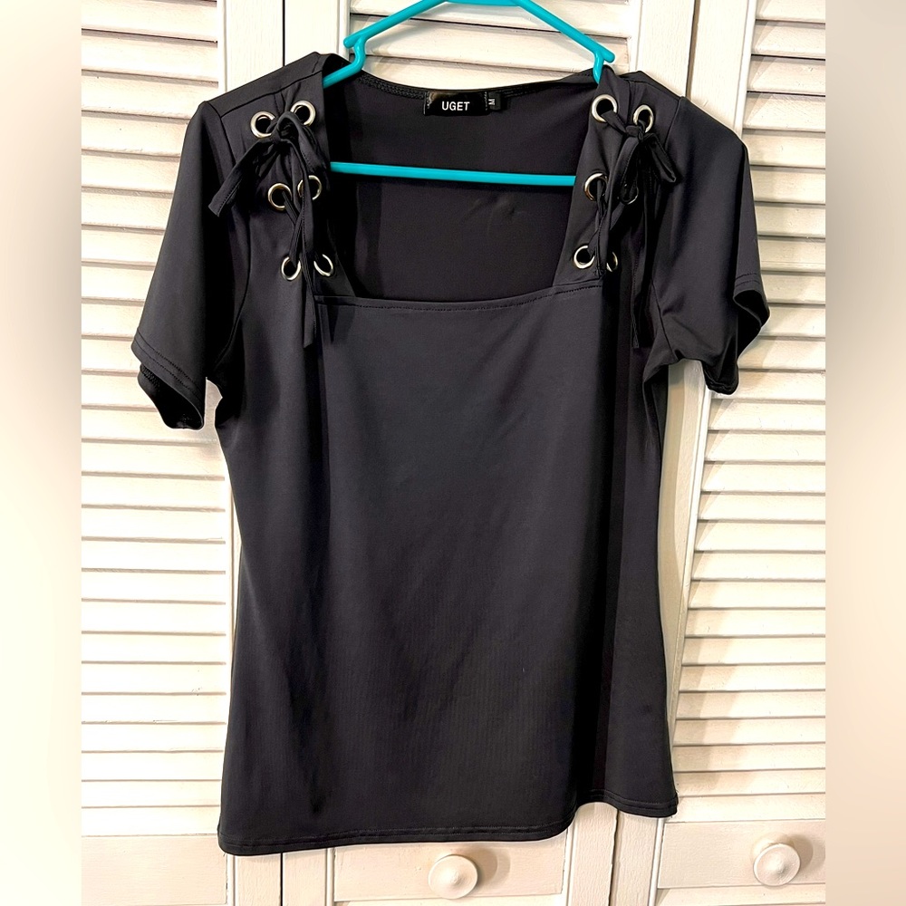 IGET top Ladies medium top lace up with grommets dark gray